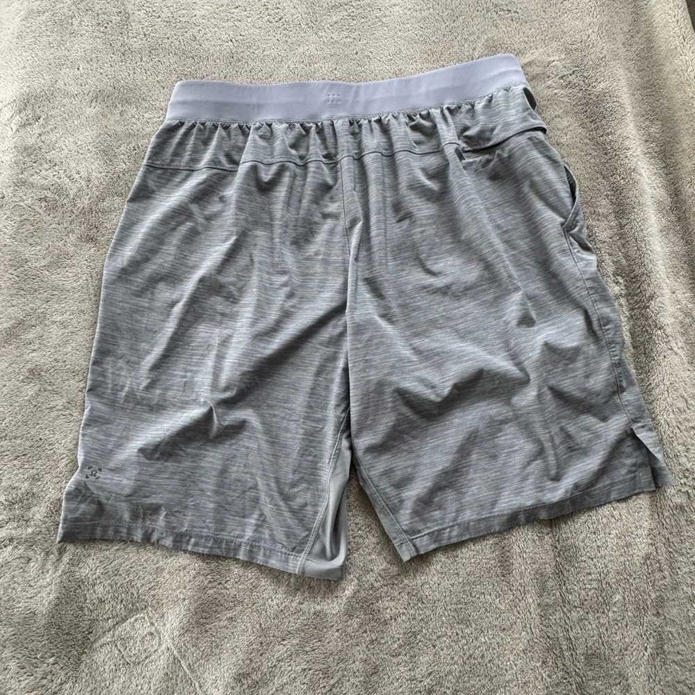 Lululemon T.H.E. Short 9" Linerless Men’s Shorts - Picture 5 of 10